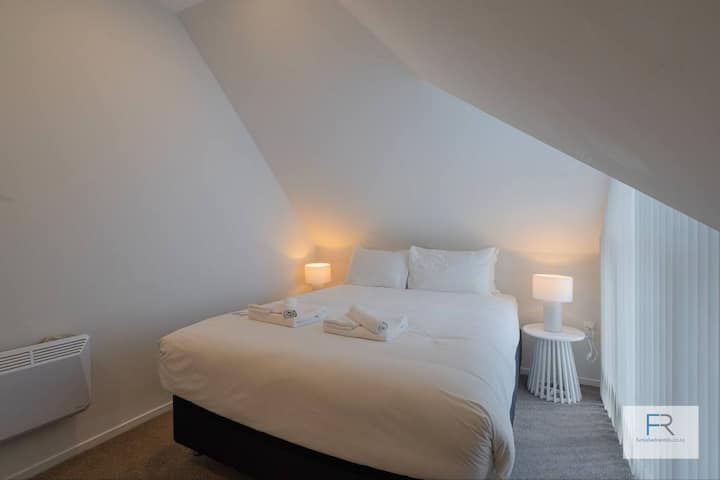 Საძინებელი 2- Queen bed