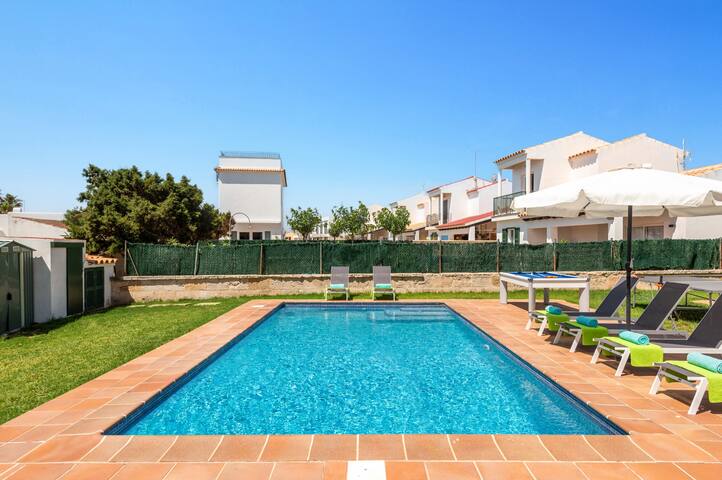 Villa Vientosol by Villa Plus gallery image 3