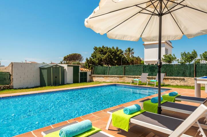 Villa Vientosol by Villa Plus gallery image 4