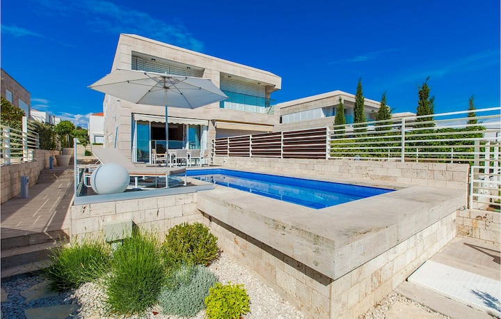 Villa Lantana - Nin
