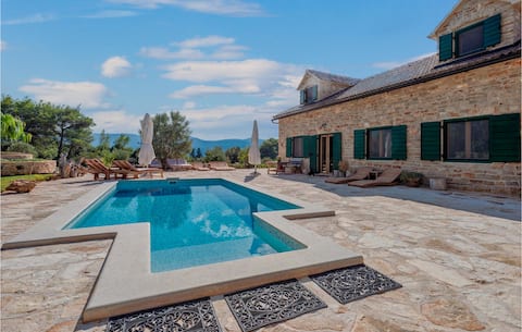 Villa Harpocrates
