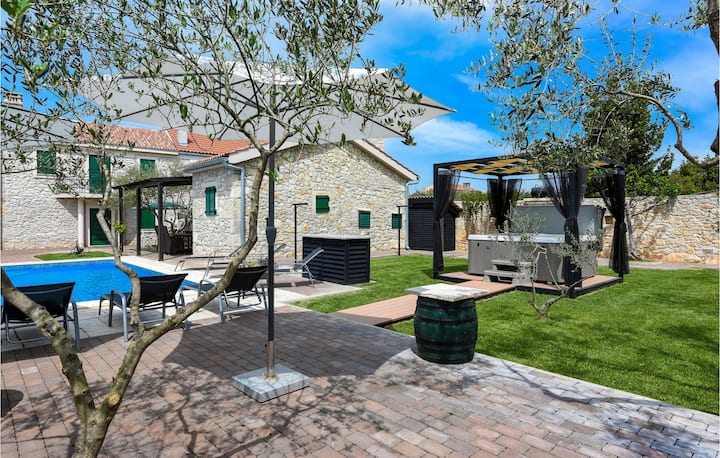 Villa Adriaticum - Privlaka