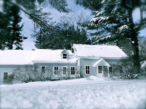 1830's Rustic Vermont Farmhouse