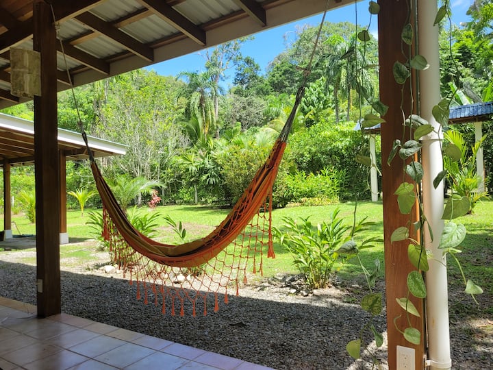 Comfortable home 2 min walking to the beach Houses for Rent in