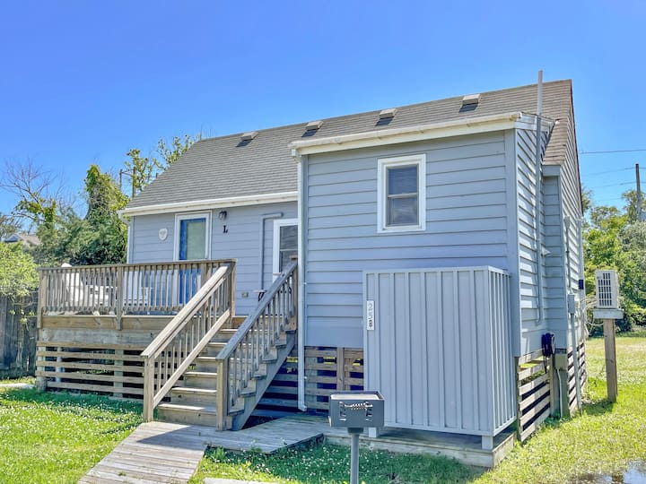 Dc20: The L-historic Howard St. With Dock - Ocracoke, NC