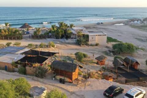 Beachfront Surf Lodge in La Fortuna