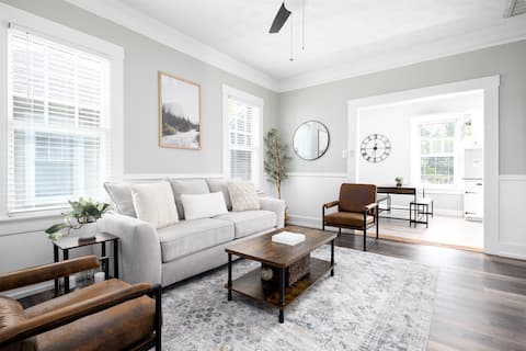 Midtown Bungalow • 2BR, 2BA • 15 Mins to Ft Moore