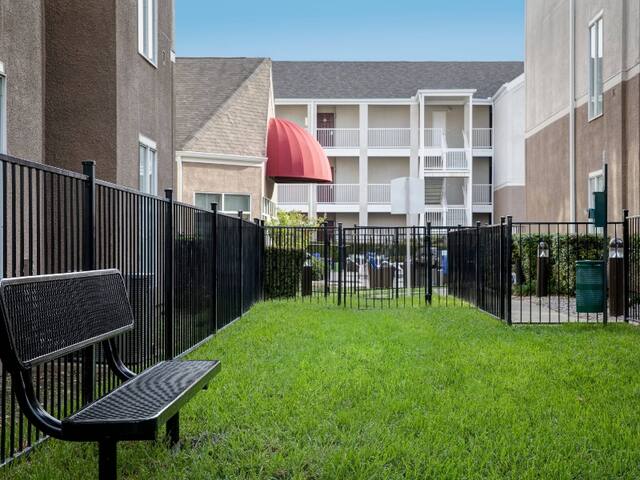 Three 2BR Suites Close to Downtown Dallas! gallery image 3