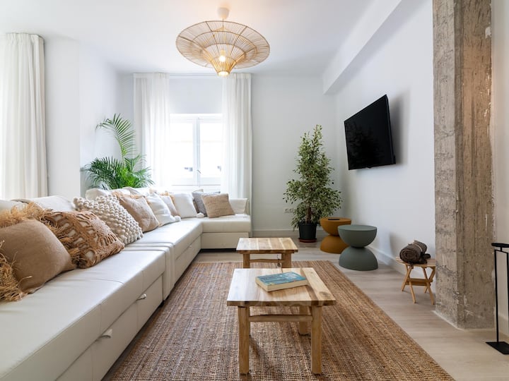 Malaga Holidays City Center 5 Bedrooms & Terrace - Málaga