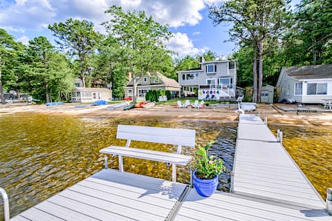 Beachfront House on Sebago w. lots of water toys!
