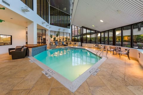4 Pet-Friendly Units in White Plains! w/ Pool