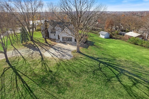 Renovated 4BR+ Independence Retreat on 1.3 Acres