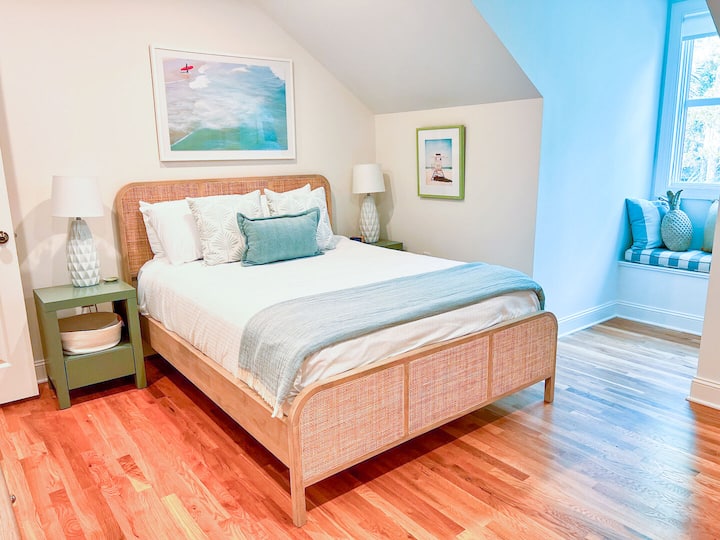 Dhoma e gjumit 4 - Queen - Smart TV, pa kabllo - Banjë në korridor - Kati i dytë