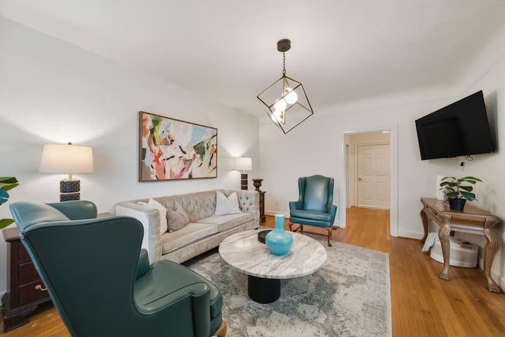 Queen Gambit managed Airbnb listing 3
