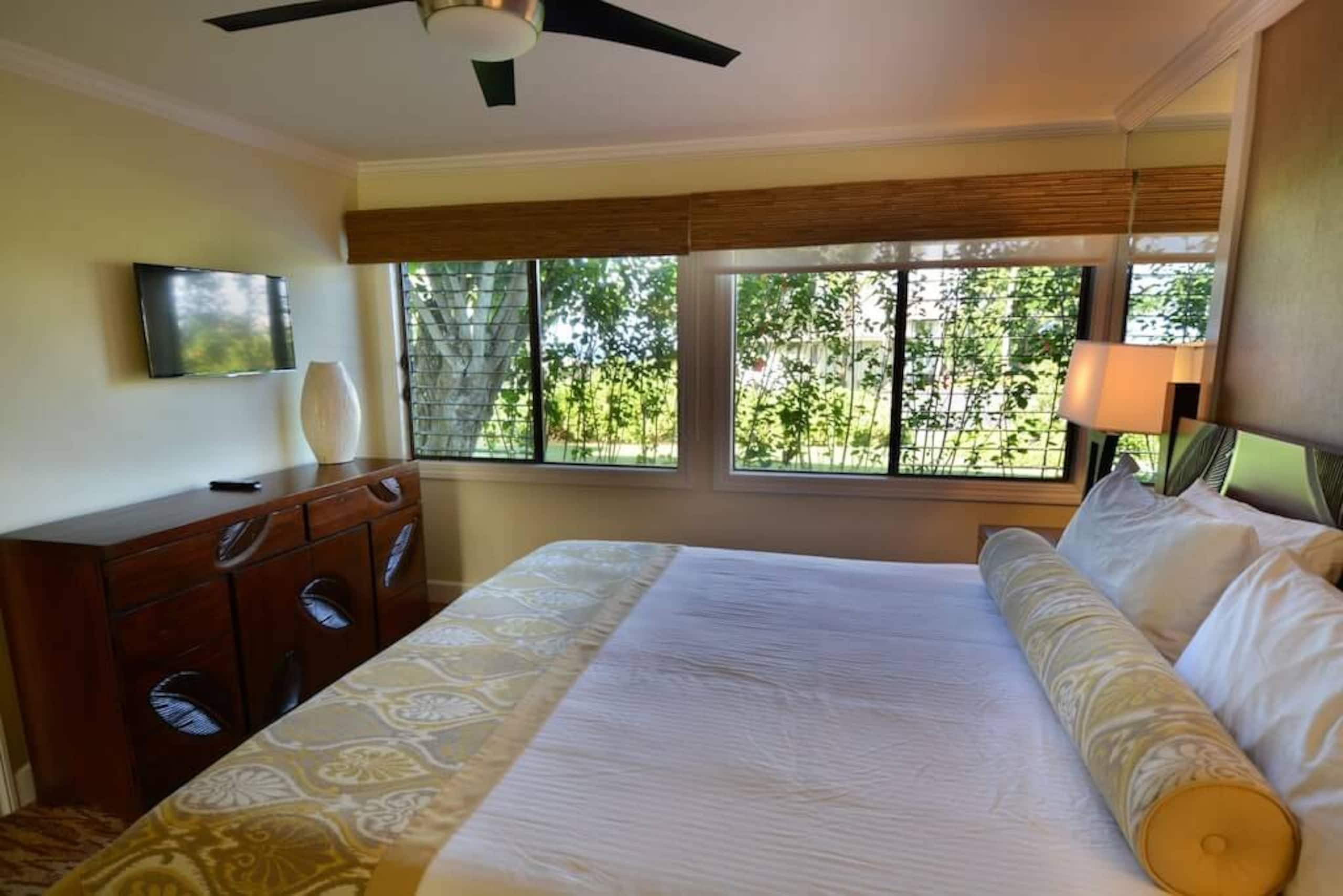 Condo in Princeville · ★4.9 · 2 bedrooms · 2 beds · 2 private baths - Image 16