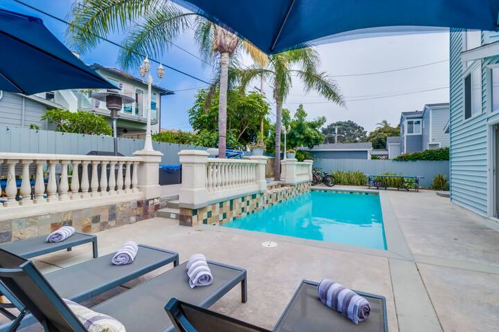 Bayfront Riviera Retreat with POOL! gallery image 3