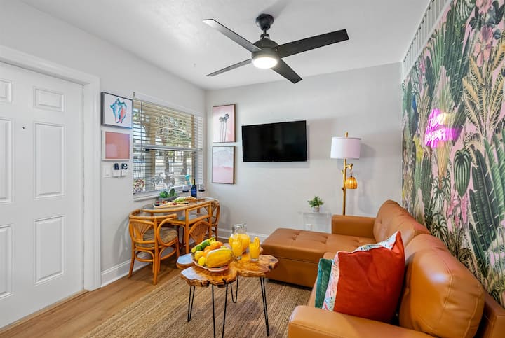 Coconut Grove Retreat, Steps From The Beach! - Indian Rocks Beach, FL