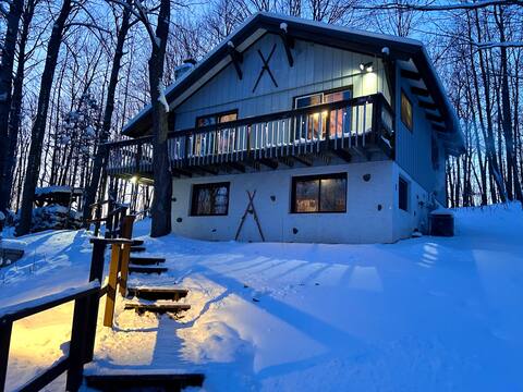 Mountain Top Chalet ~ Your Adventure Base Camp!