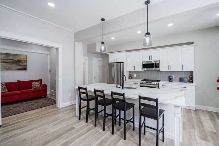 Nyc Easy Access/8 Min To Path / 5br / Wifi / Patio - 저지시티