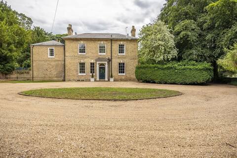 The Vicarage and Cottage