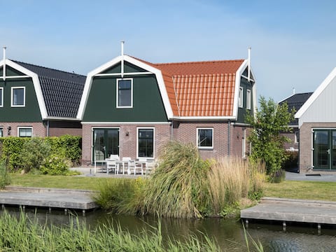 Holiday home with sauna near Amsterdam