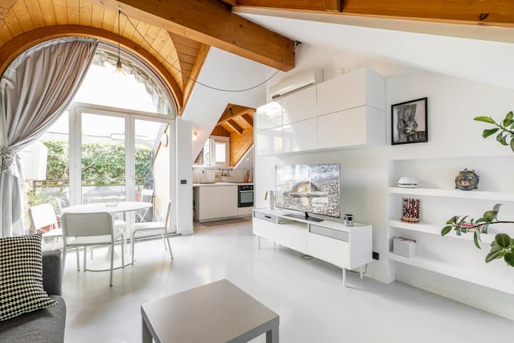 Easylife - Milano - Cola Montano 3 - Isola - Milan