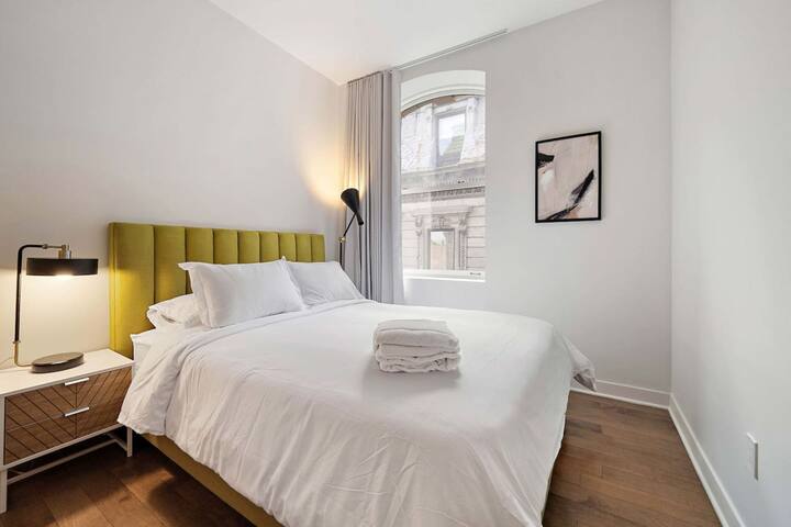 Nomade MTL | Old MTL |Luxury 2BR 2Bath| St Jacques gallery image 3