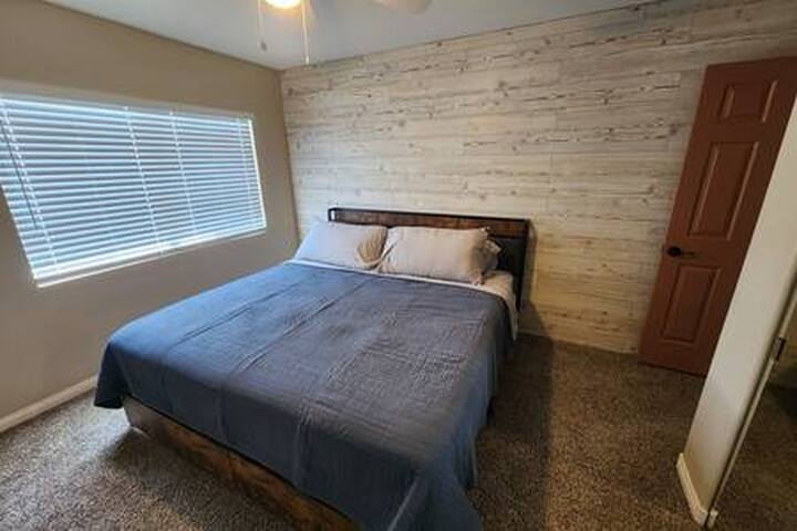 6 Bedroom Pool Farm House in the City gallery image 4