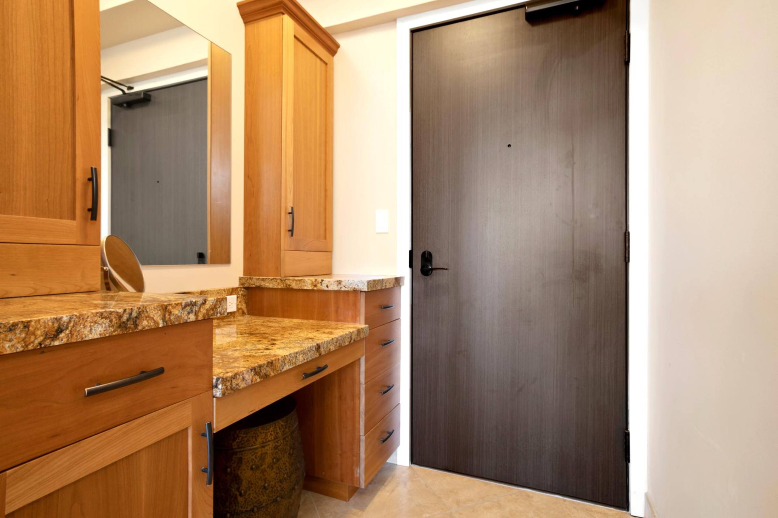 Condo in Lahaina · ★4.67 · 1 bedroom · 2 beds · 2 baths - Image 37