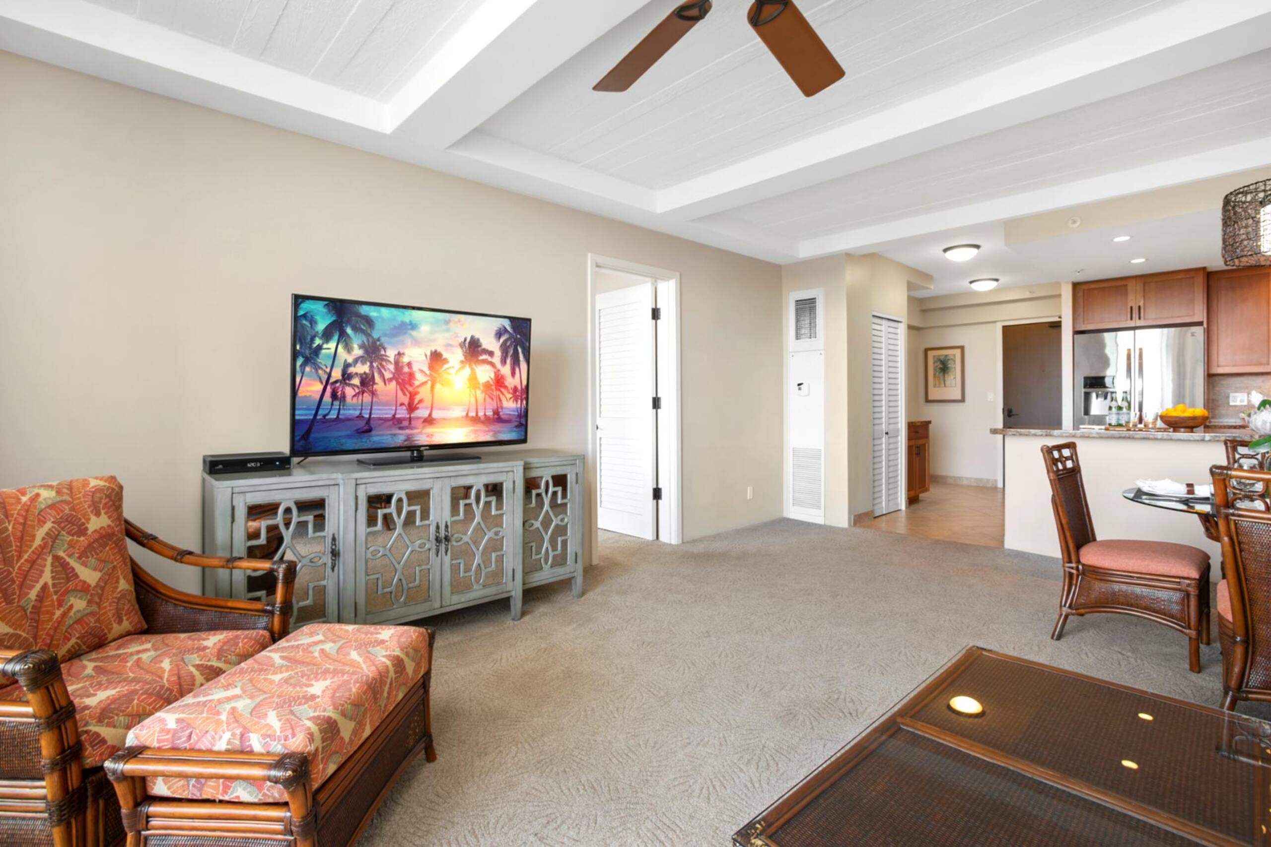 Condo in Lahaina · ★4.67 · 1 bedroom · 2 beds · 2 baths - Image 10
