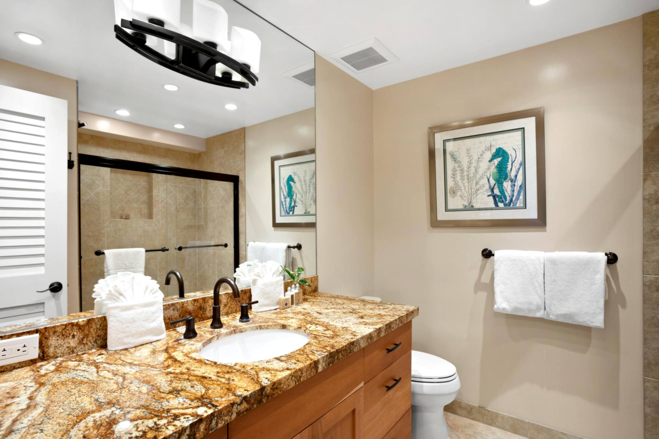 Condo in Lahaina · ★4.67 · 1 bedroom · 2 beds · 2 baths - Image 36