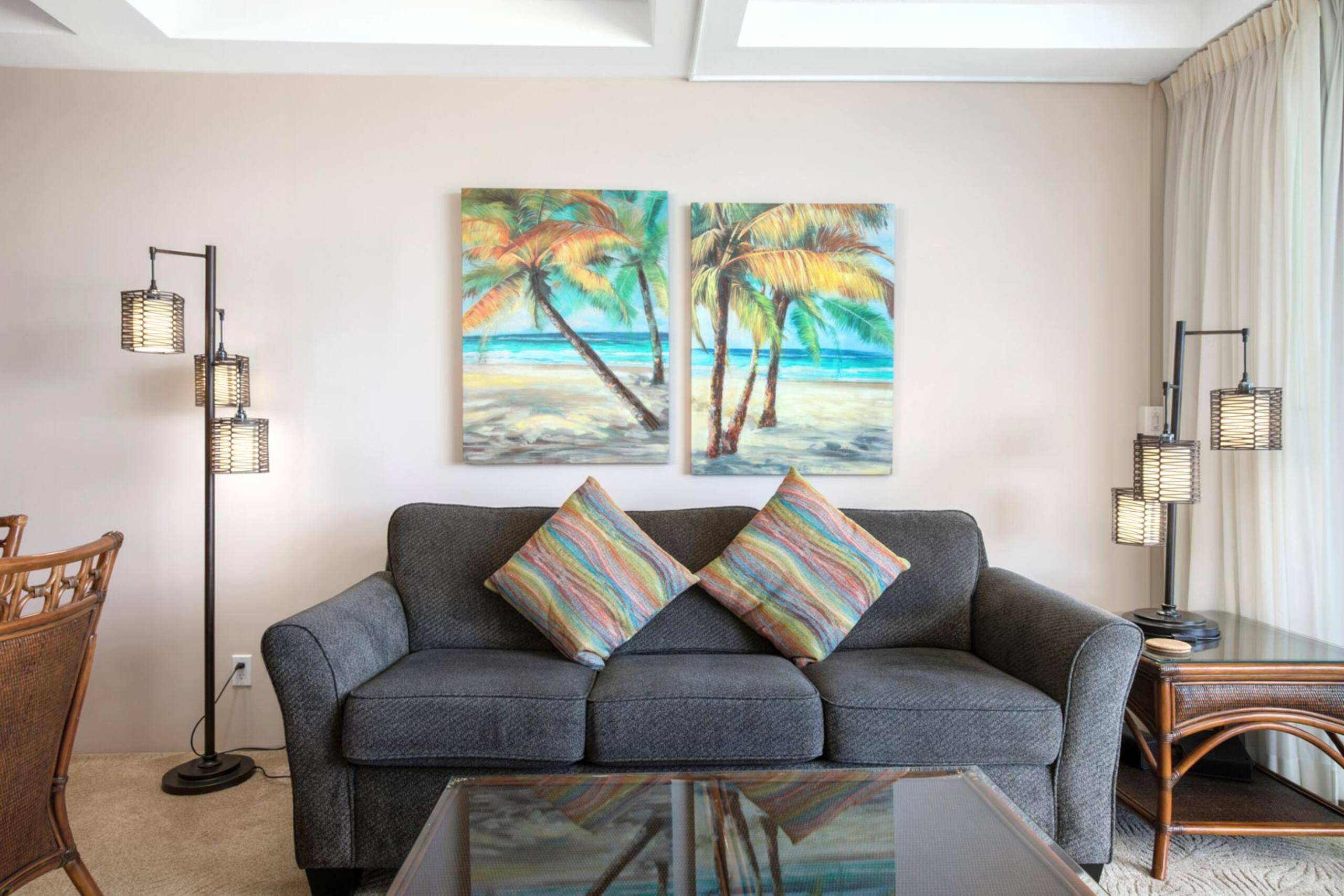 Condo in Lahaina · ★4.67 · 1 bedroom · 2 beds · 2 baths - Image 8
