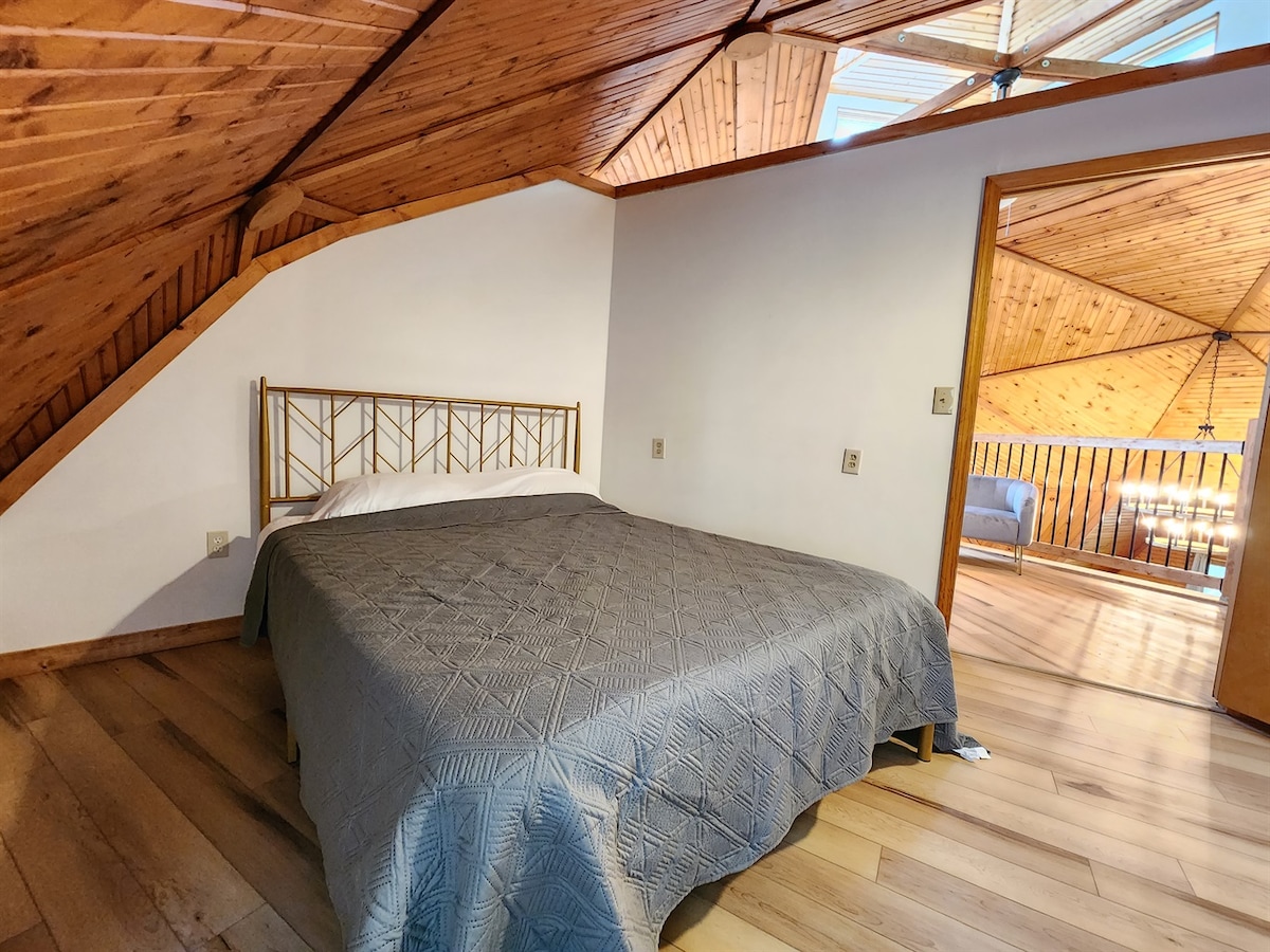 غرفة نوم رقم 3 مع سرير كامل الحجم