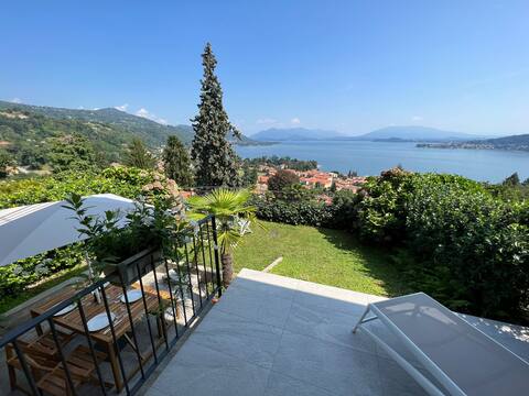 Verbano Boutique Apartment in Meina with lake view