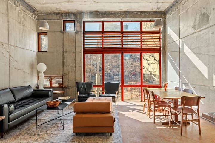 Rove Travel | Moda House | 3BR Mid-Century Loft