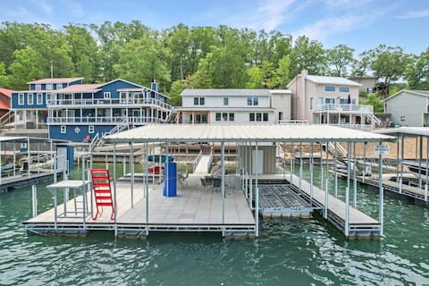 Firepit-Game Room-Private Dock with No Wake Cove