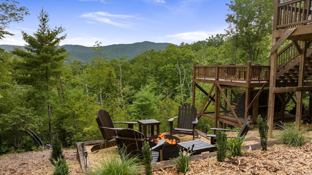Sunset Ridge - Mountain views, hot tub - Cabins for Rent in Cherry