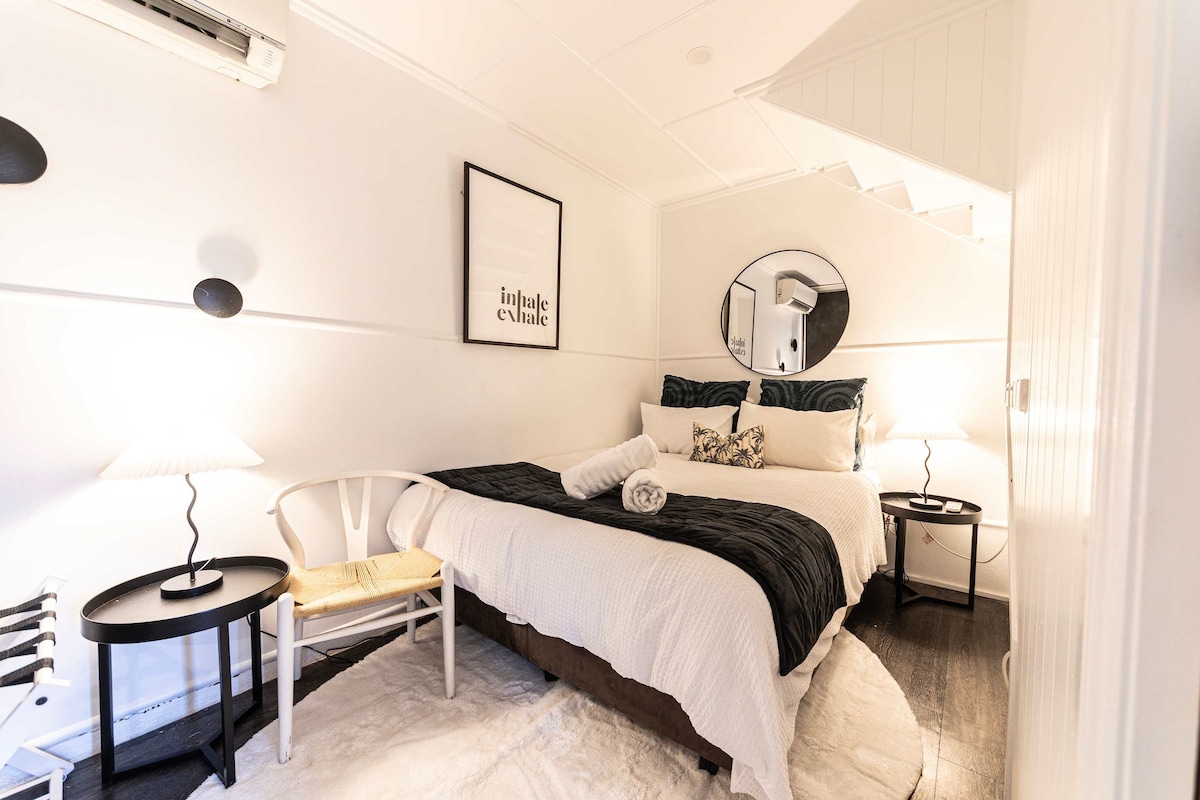 غرفة النوم رقم 6: سرير حجم وسط