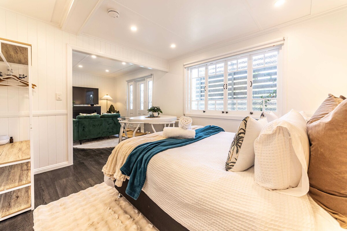 غرفة النوم رقم 5: سرير حجم وسط