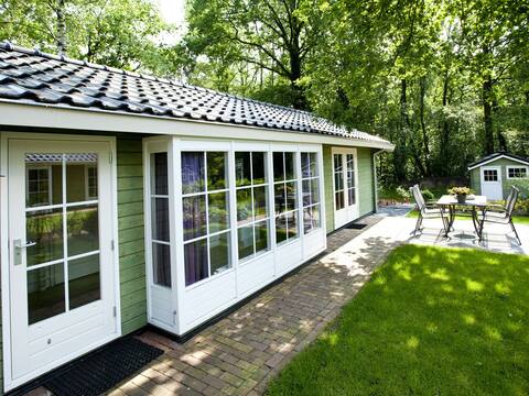 Wooden chalet with box bed, near a nature reserve