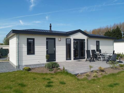 Detached chalet with dishwasher
