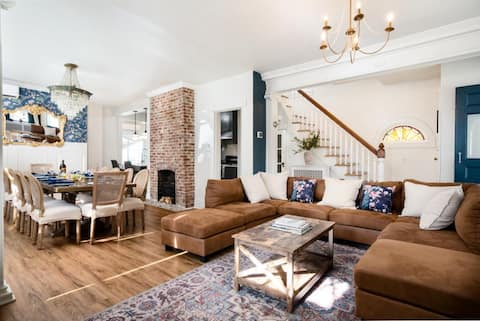 The Victorian Blue | 25 min to NYC | Westchester