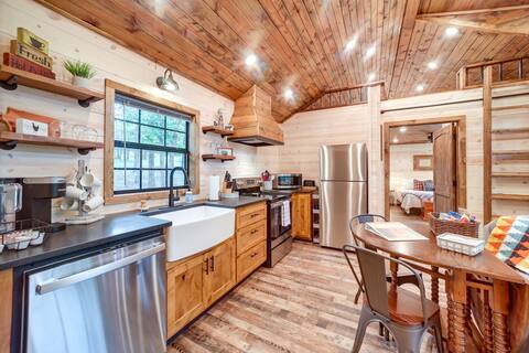 McAlester Vacation Rental w/ Private Hot Tub