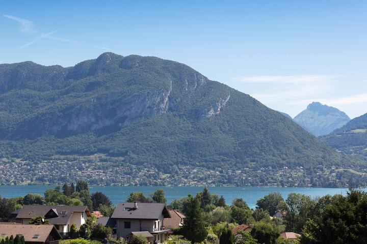 La villa panoramique - Villas à louer à Sévrier, Auvergne-Rhône-Alpes,  France - Airbnb