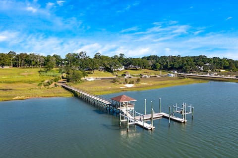 Waterfront Pet-Friendly 5BR w/ Dock & Rec Hall!