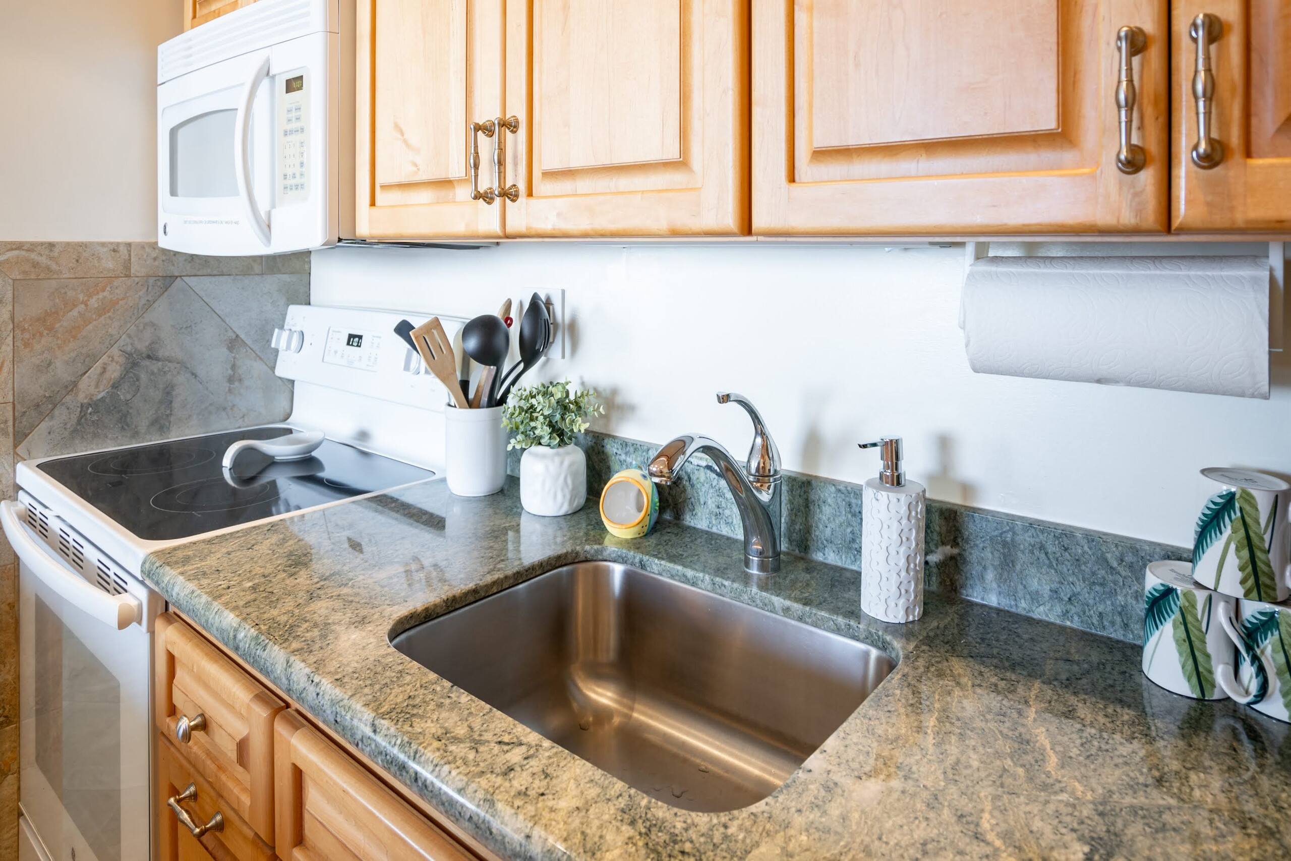Condo in Kihei · ★4.86 · 1 bedroom · 1 bed · 1 bath - Image 21