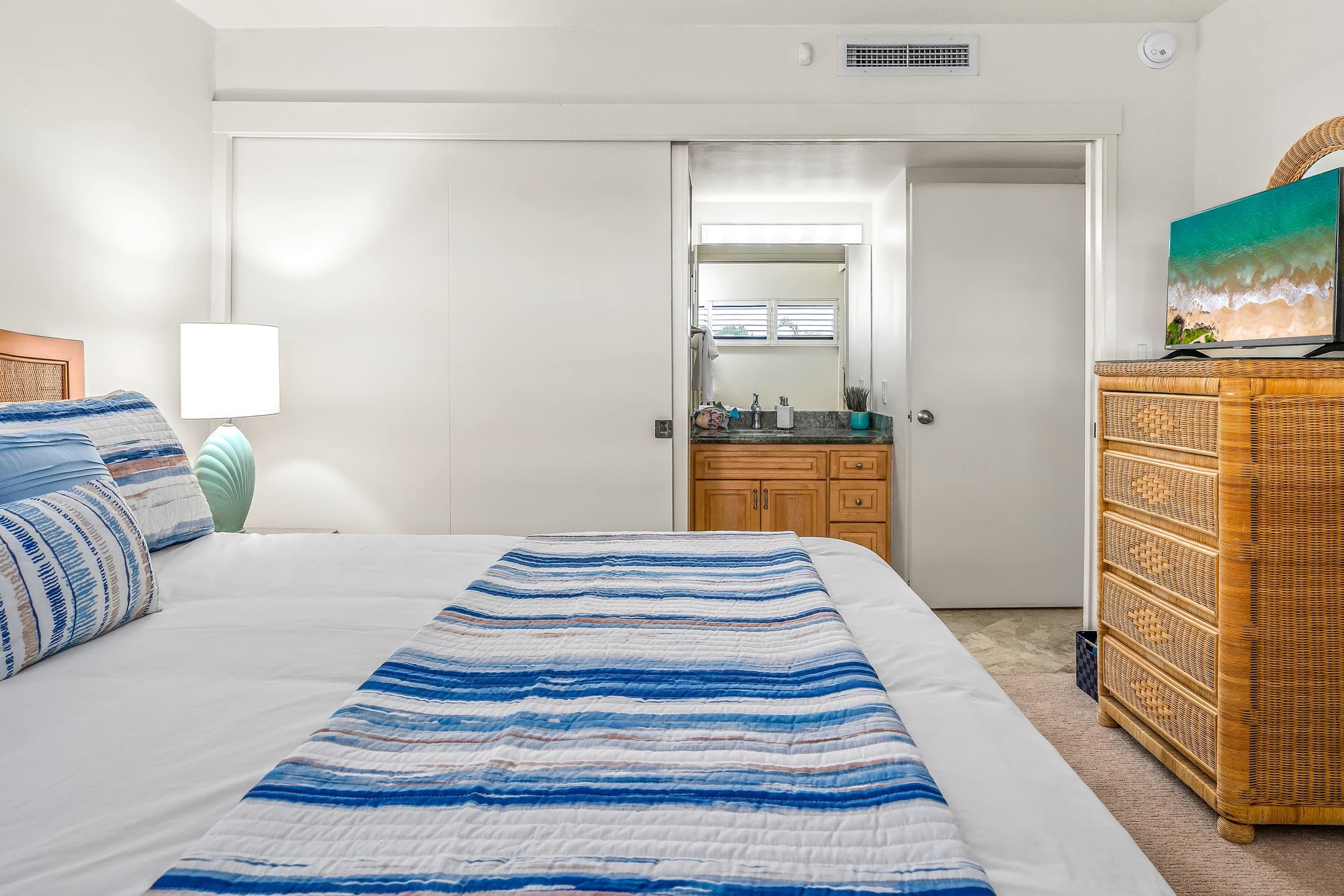 Condo in Kihei · ★4.86 · 1 bedroom · 1 bed · 1 bath - Image 26