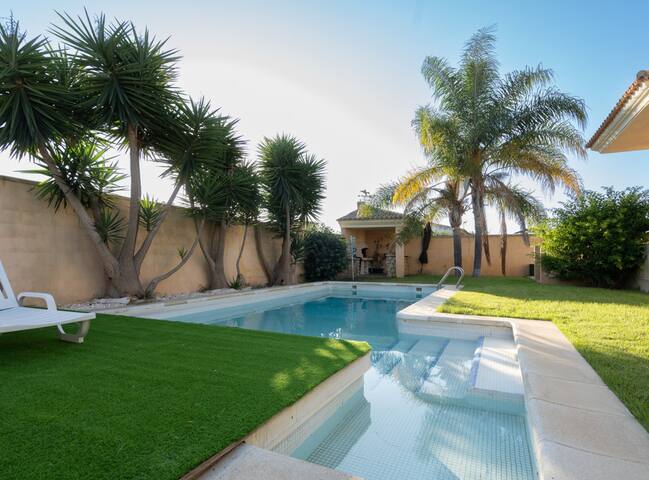 Apartoyou managed Airbnb listing 2