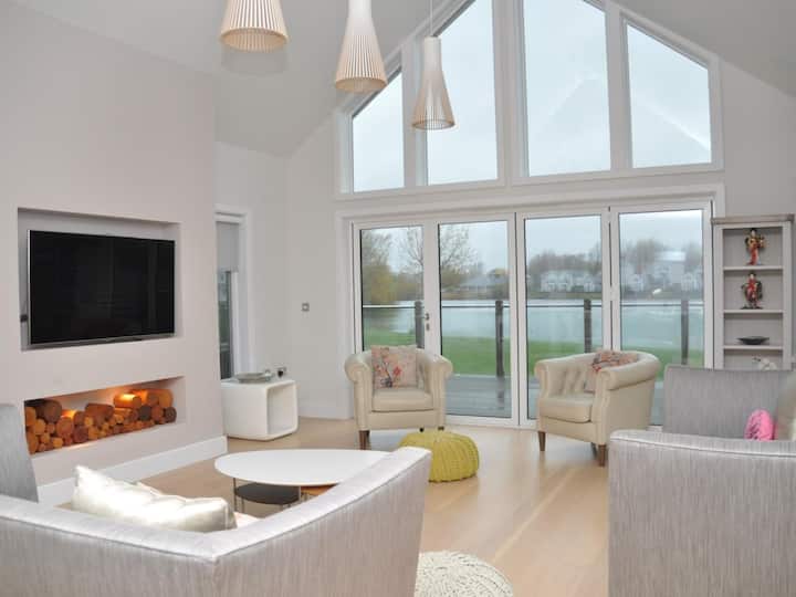 4 Bed In Cirencester (Oc-72676) - South Cerney