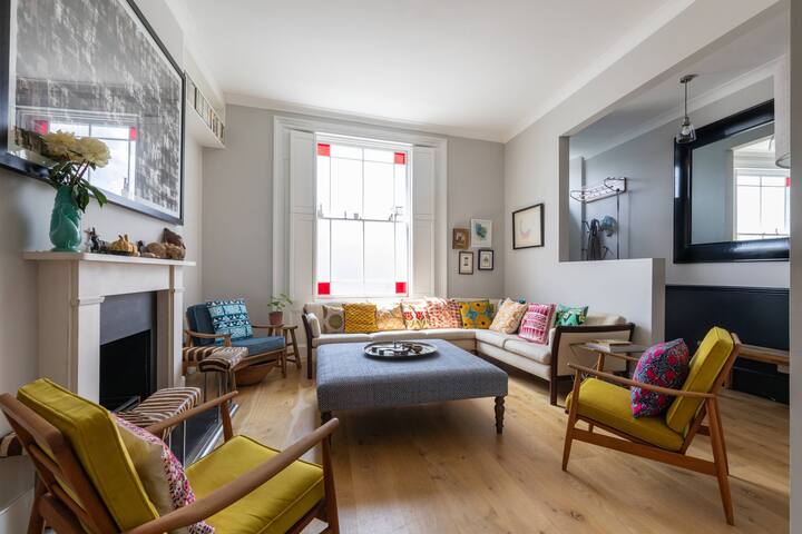 Lyme Terrace by onefinestay gallery image 3